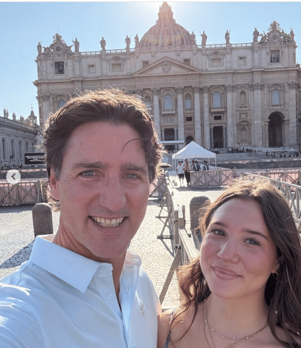  Justin Trudeau with her daughter in Italy.