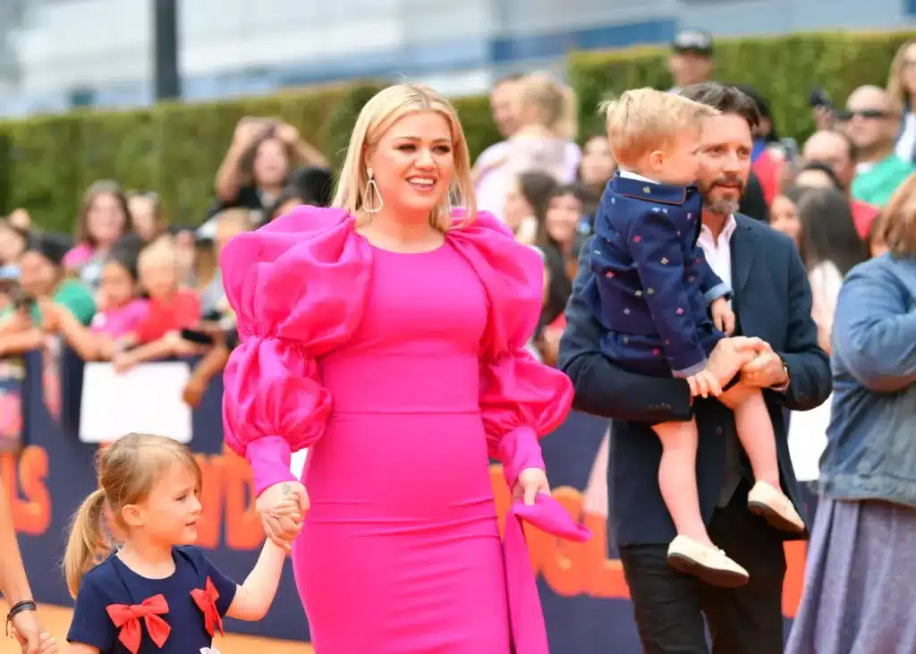 Kelly Clarkson, Remington Alexander Blackstock and Brandon Blackstock attend STX Films World Premiere of "UglyDolls" in 2019.