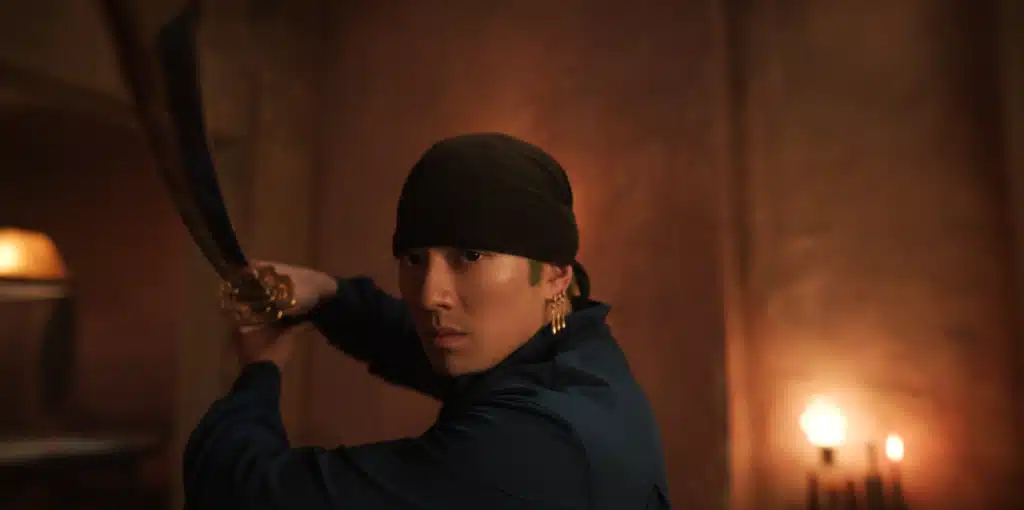 Mackenyu as Roronoa Zoro in season 2 of One Piece. Cr. Courtesy of Netflix © 2025