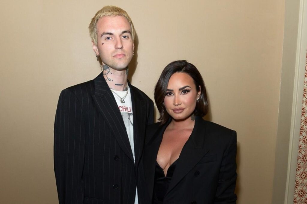 Demi Lovato Stunned as Jutes Plays Guitar in Proposal